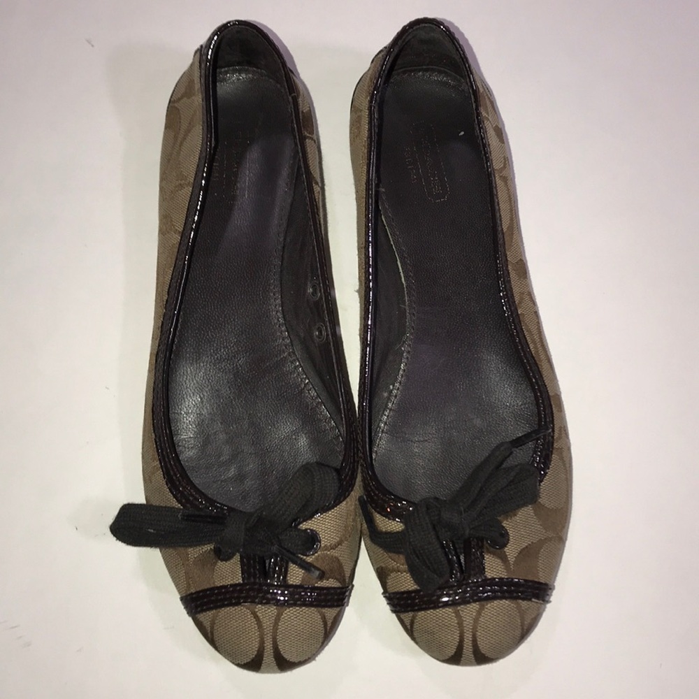 Coach flats